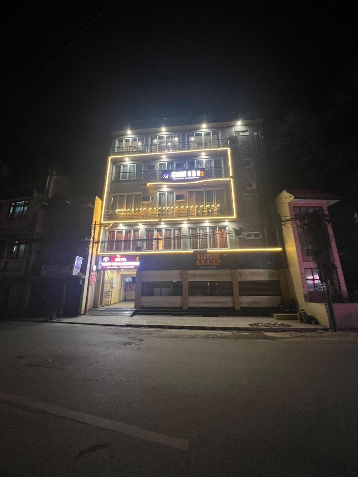 Chris Bed And Breakfast By Hostmandu Jawlakhel Exterior photo