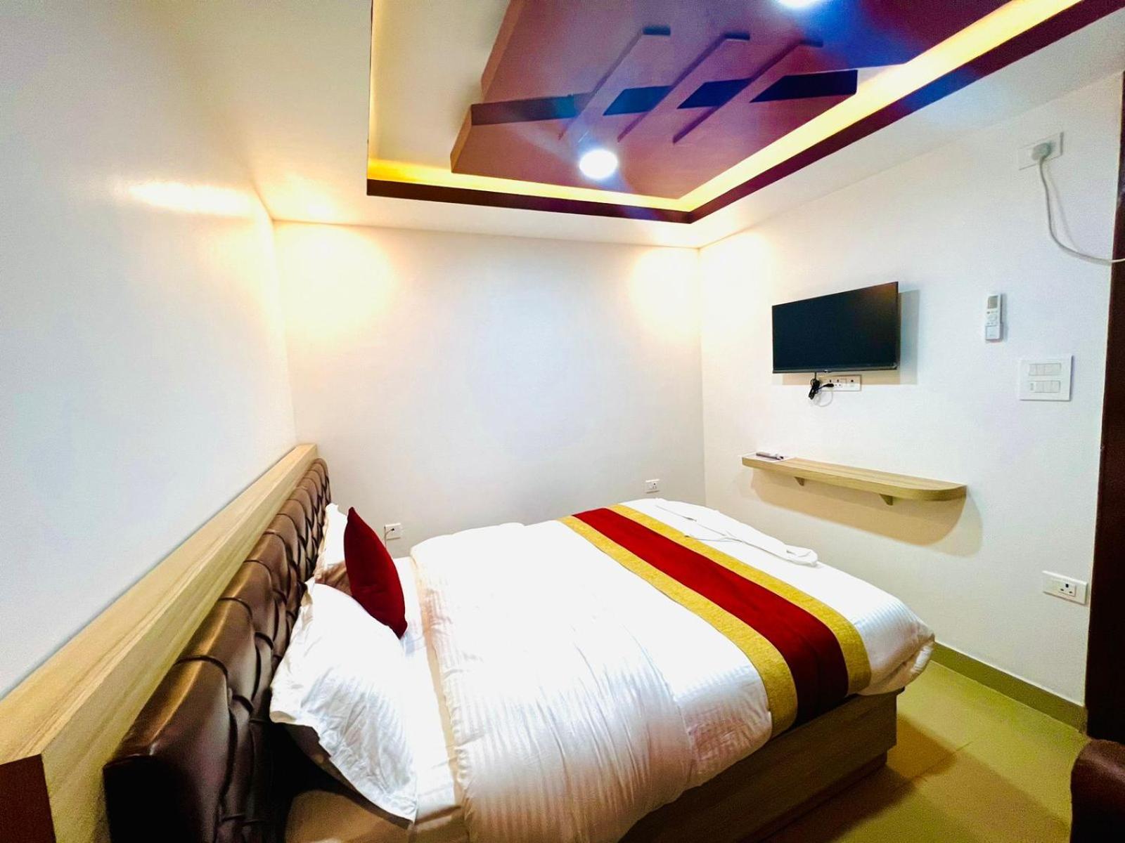 Chris Bed And Breakfast By Hostmandu Jawlakhel Exterior photo